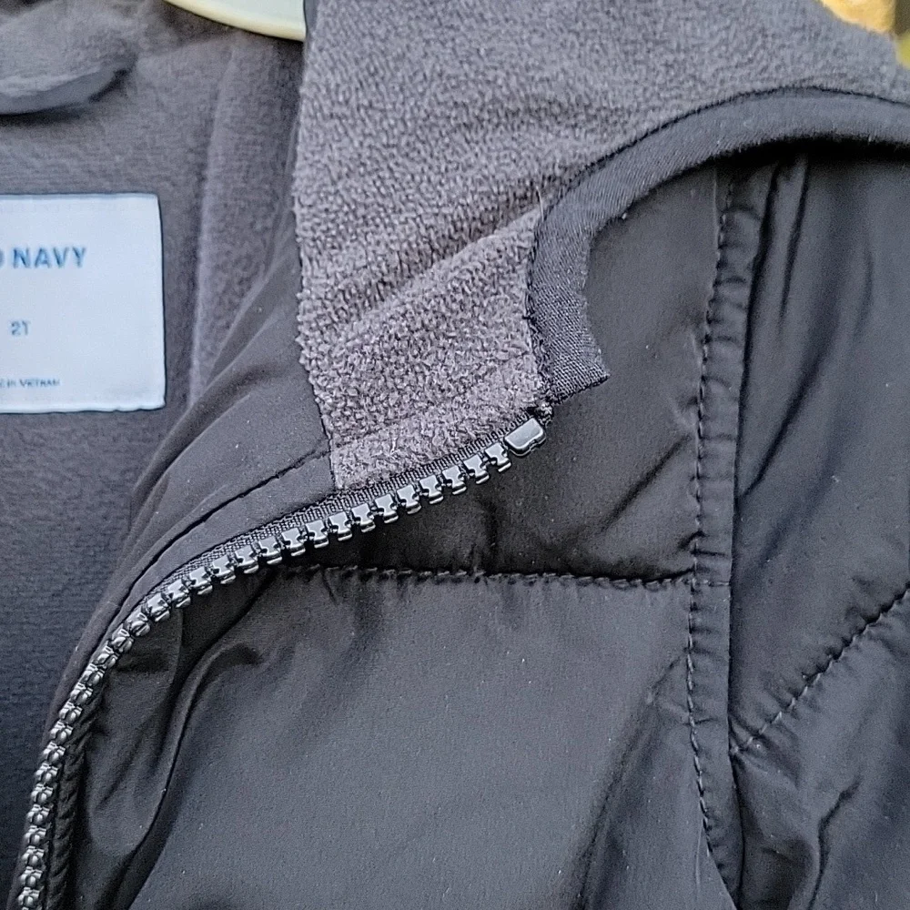 NEW Old Navy Water-Resistant Unisex Puffer Jacket Coat with Hood for Toddlers